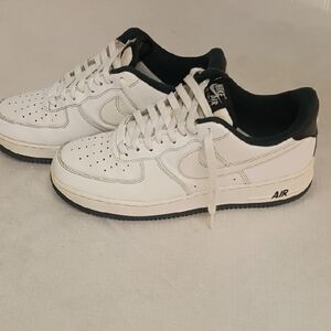 Nike White and Black Low-Top Air Sneakers